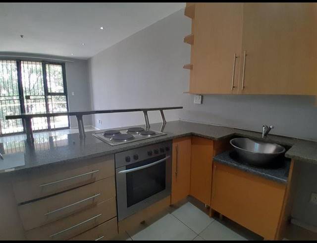 2 BEDROOM APARTMENT FOR SALE IN ROOIHUISKRAAL NORTH
